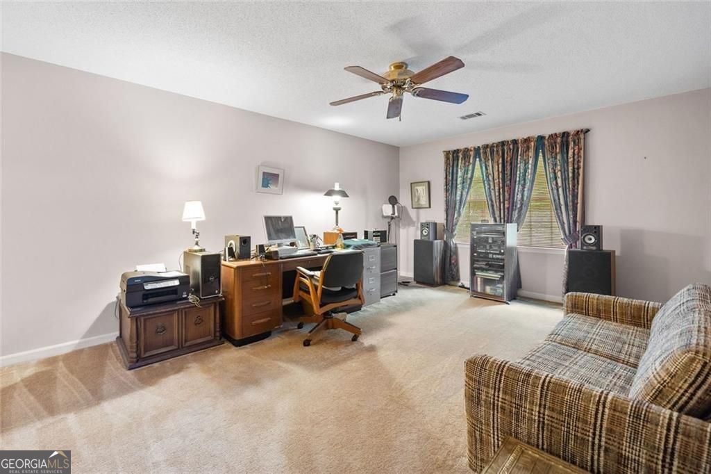 Roswell, Georgia 30075, United States, 5 Bedrooms Bedrooms, ,4 BathroomsBathrooms,Residential,Active,162044