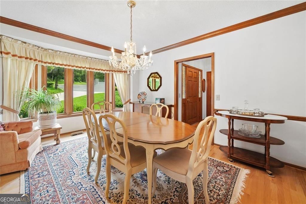 Roswell, Georgia 30075, United States, 5 Bedrooms Bedrooms, ,4 BathroomsBathrooms,Residential,Active,162044