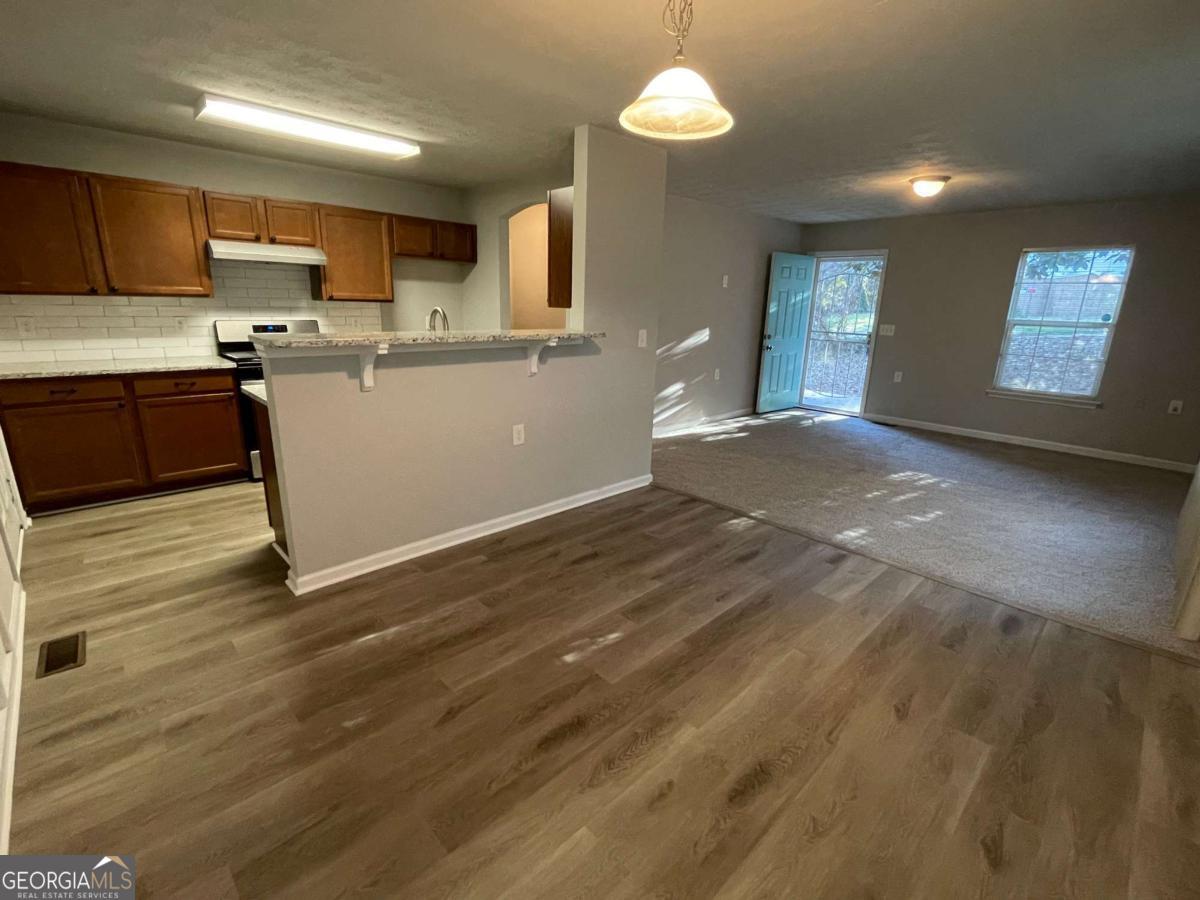 309 Hemphill School RD NW