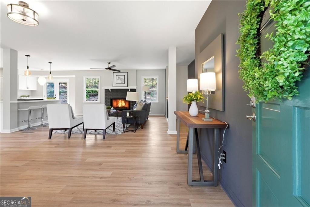 Photo of 4304 Lindsey Way NE, Roswell, GA 30075 (MLS # 10724991)