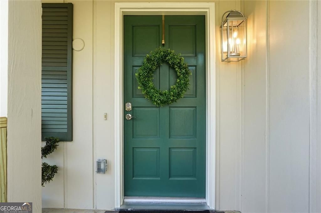 Photo of 4304 Lindsey Way NE, Roswell, GA 30075 (MLS # 10724991)