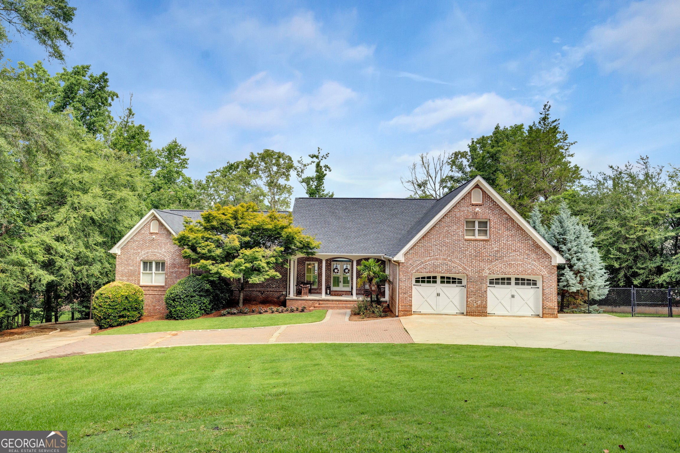 139 Lake Pines CIR