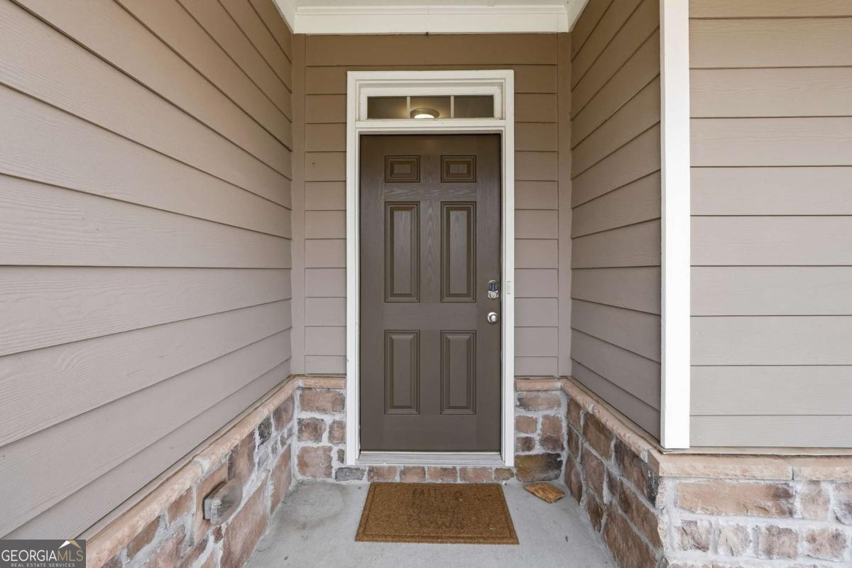 151 Rolling Hills PL