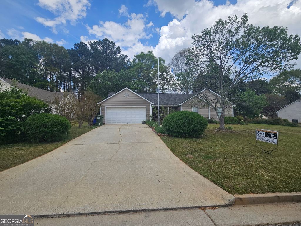 Photo of 509 Heritage Ridge Drive, Monroe, GA 30655 (MLS # 10722990)