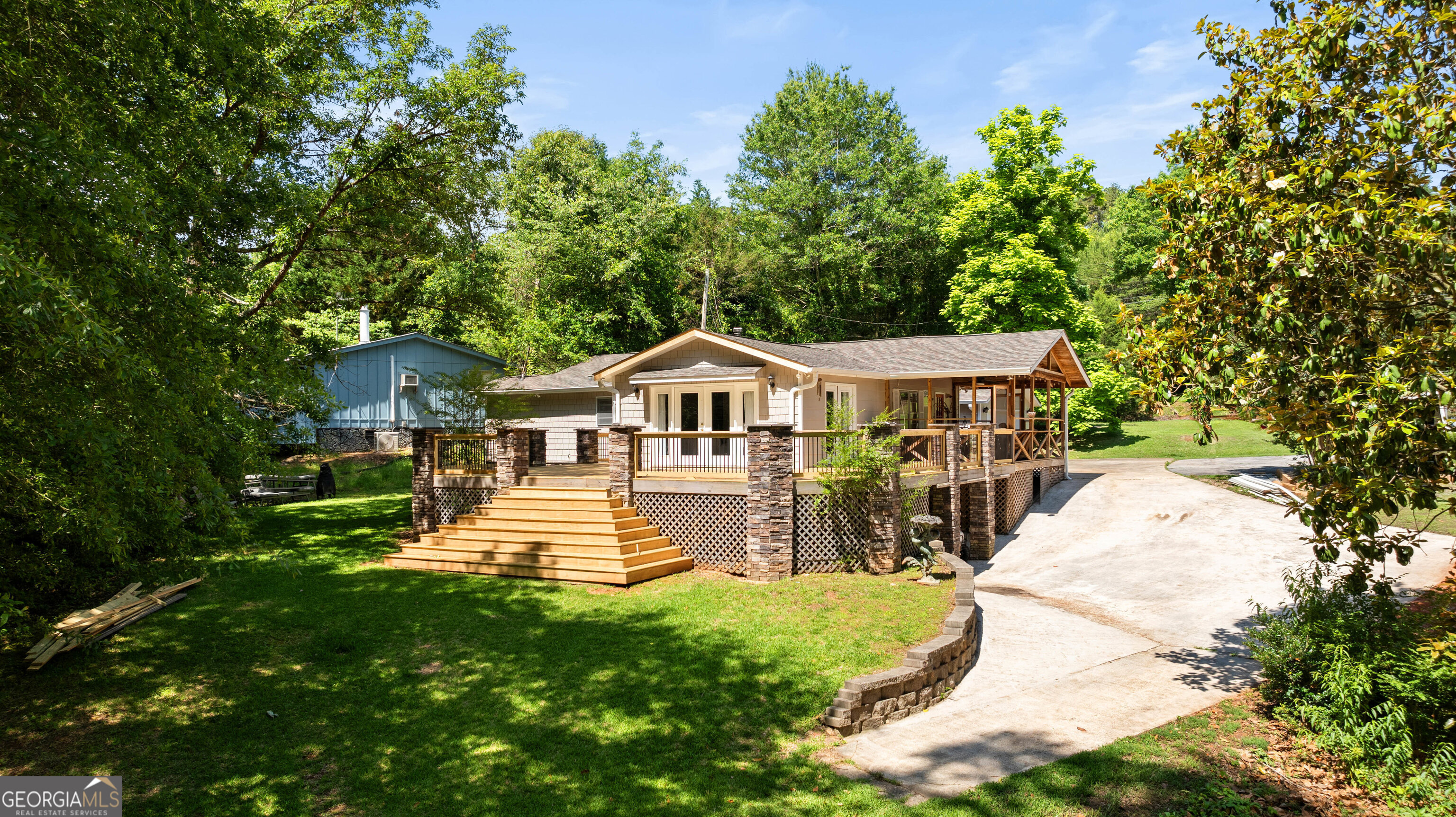 104 Overlook DR