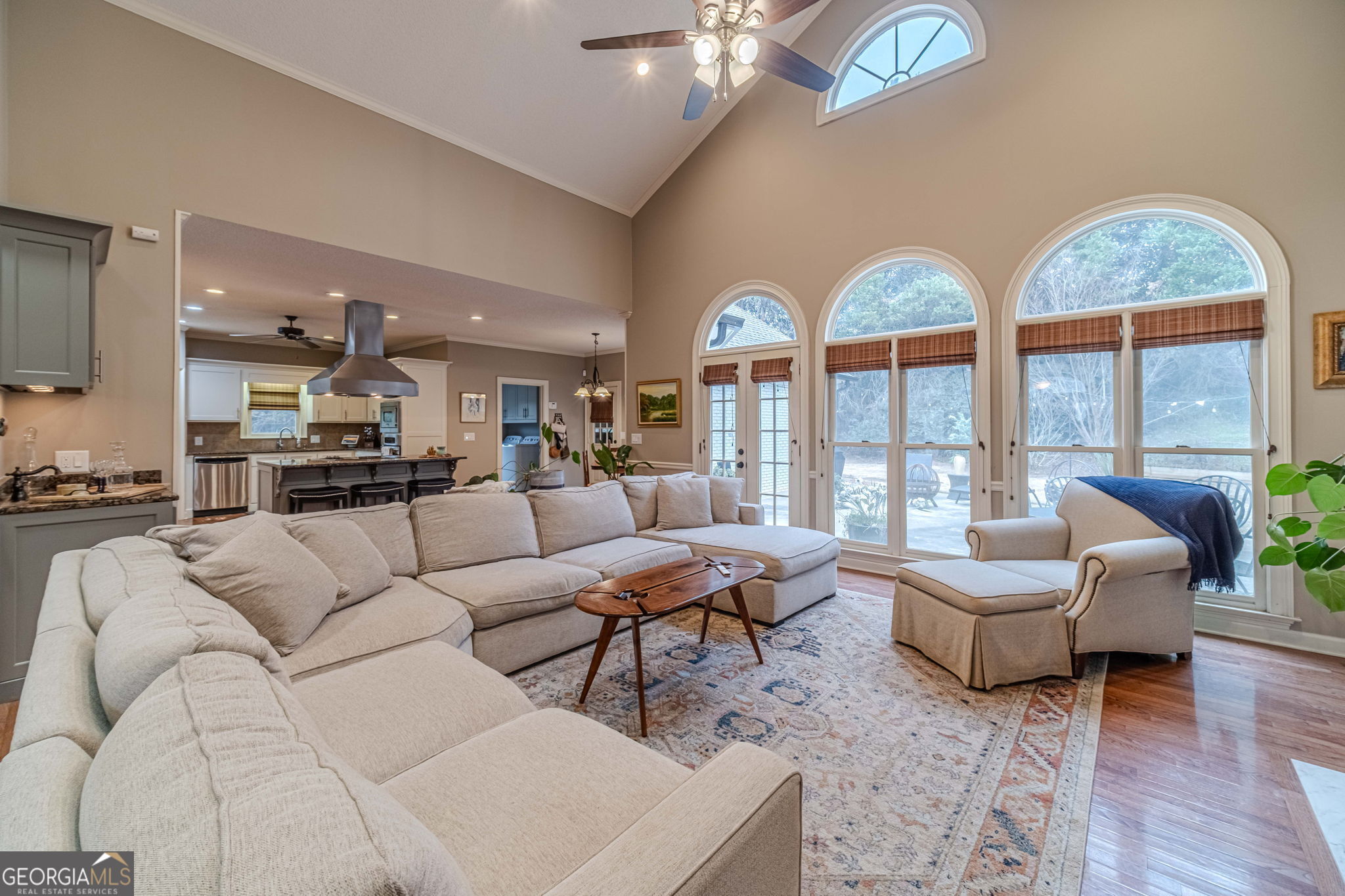 2049 Burgundy DR