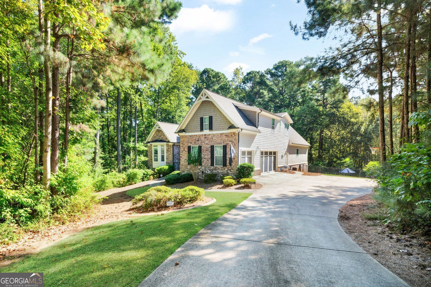 1222 Eagles Creek CT NW