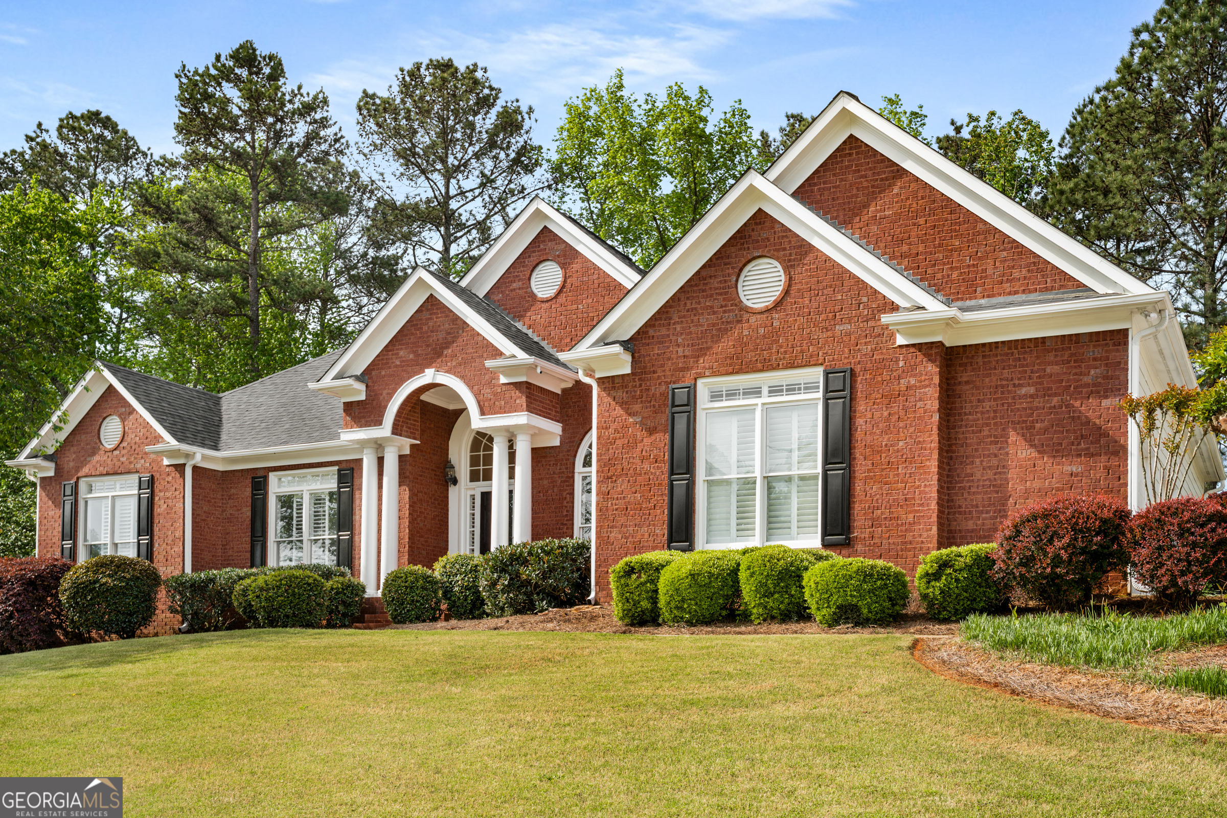 500 Meadowmeade LN
