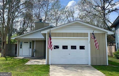 9 Crestwood CIR Valdosta GA 31602