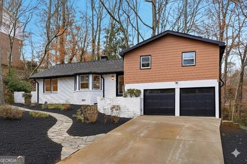 Photo of 2520 Overlook Way NE, Atlanta, GA 30345 (MLS # 10656041)