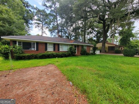 1217 Whispering Pines RD Albany GA 31707