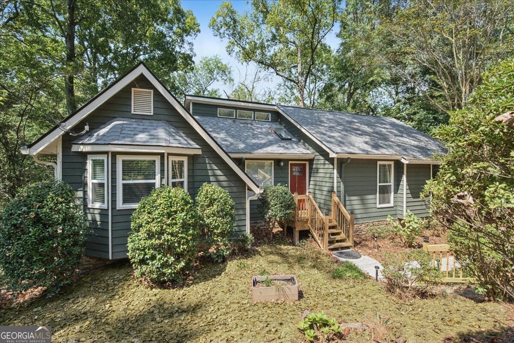 Photo of 98 Geraldine Drive SE, Smyrna, GA 30082 (MLS # 10852134)
