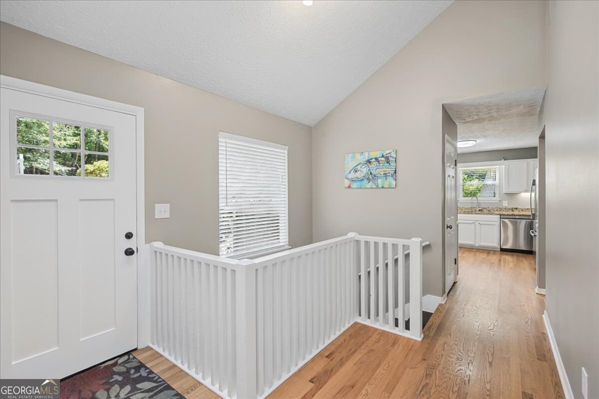 98 Geraldine DR SE