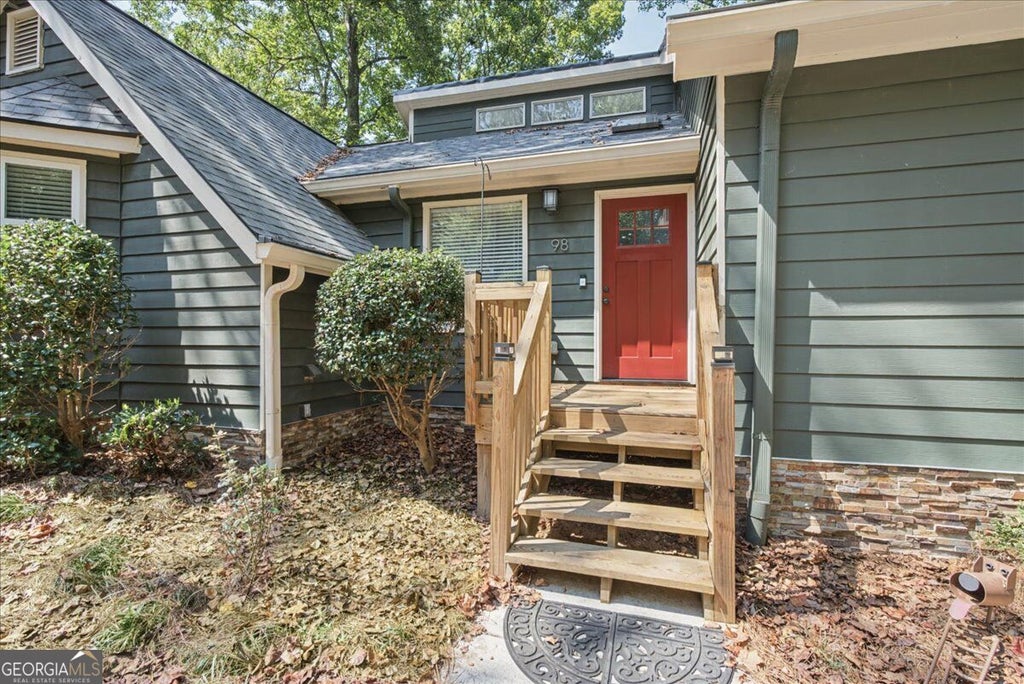 Photo of 98 Geraldine Drive SE, Smyrna, GA 30082 (MLS # 10852134)