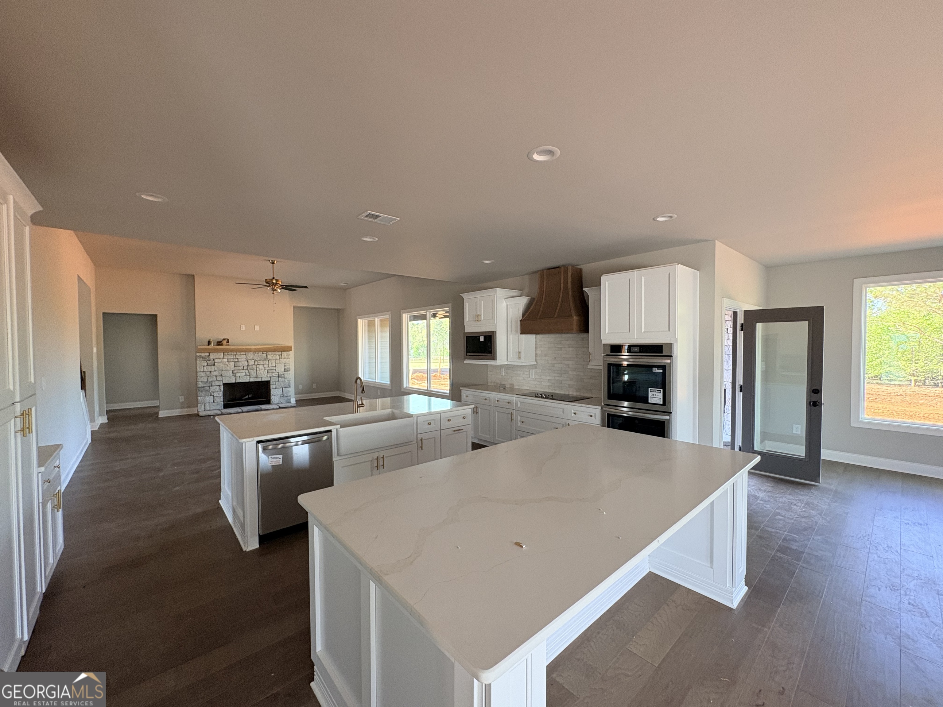 296 Grove PARK
