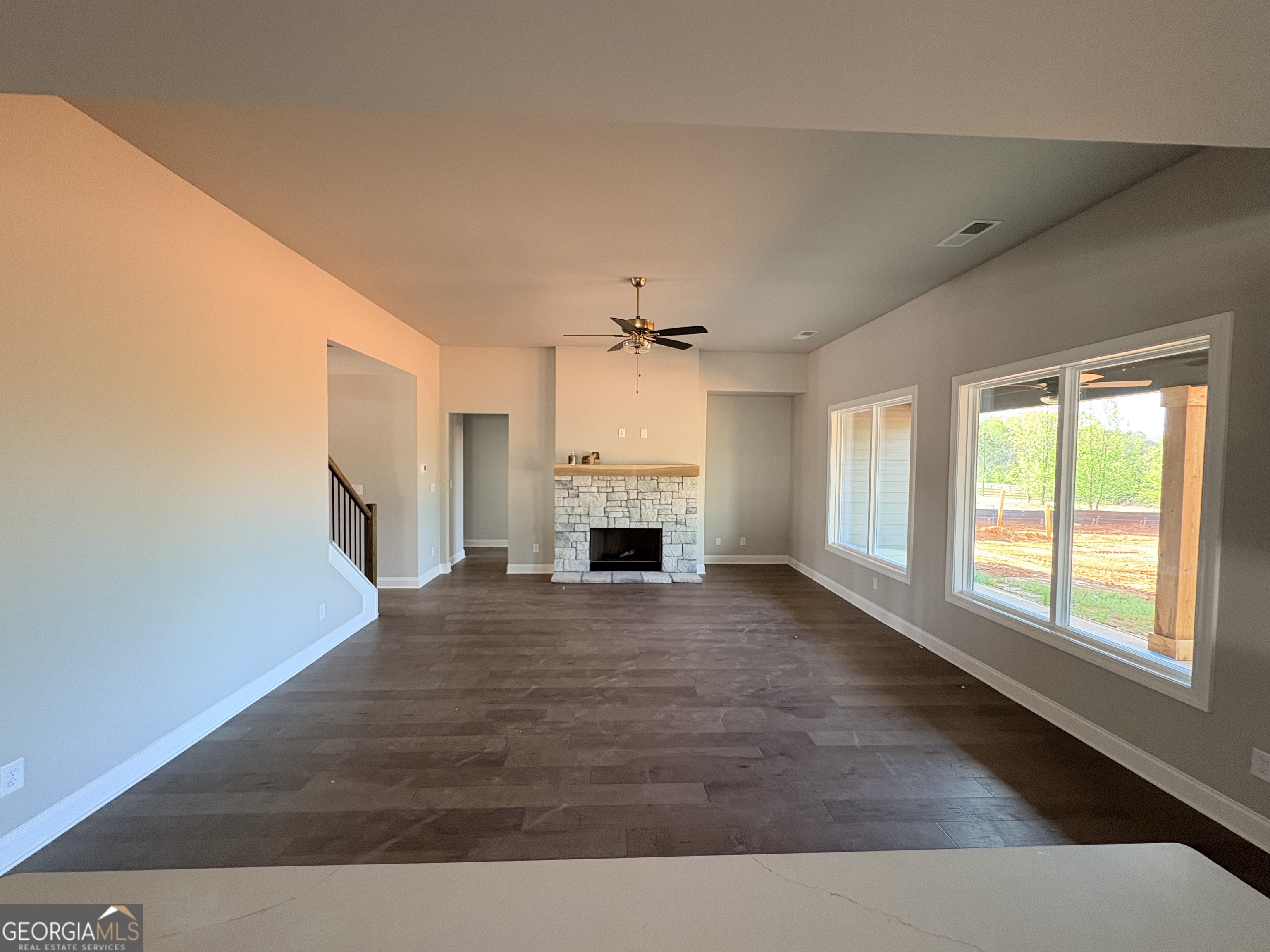 296 Grove PARK