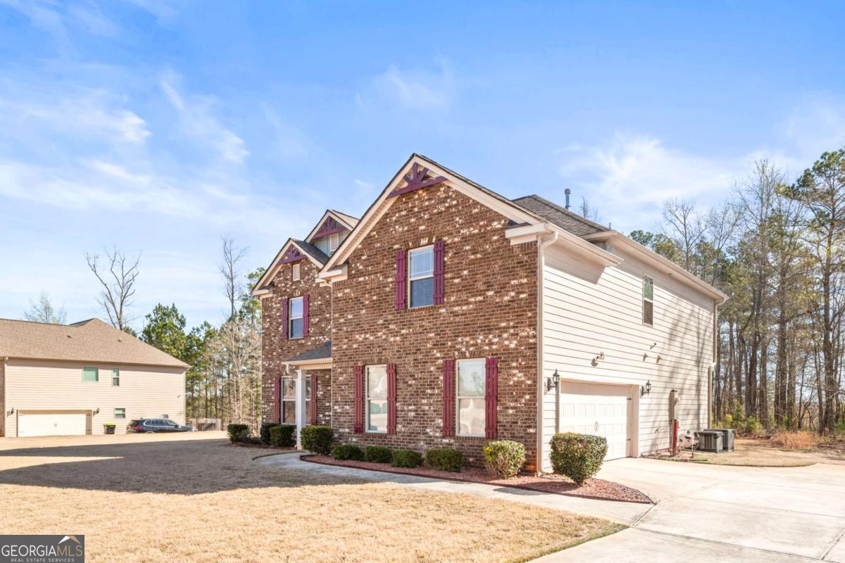 12348 Hillcrest DR
