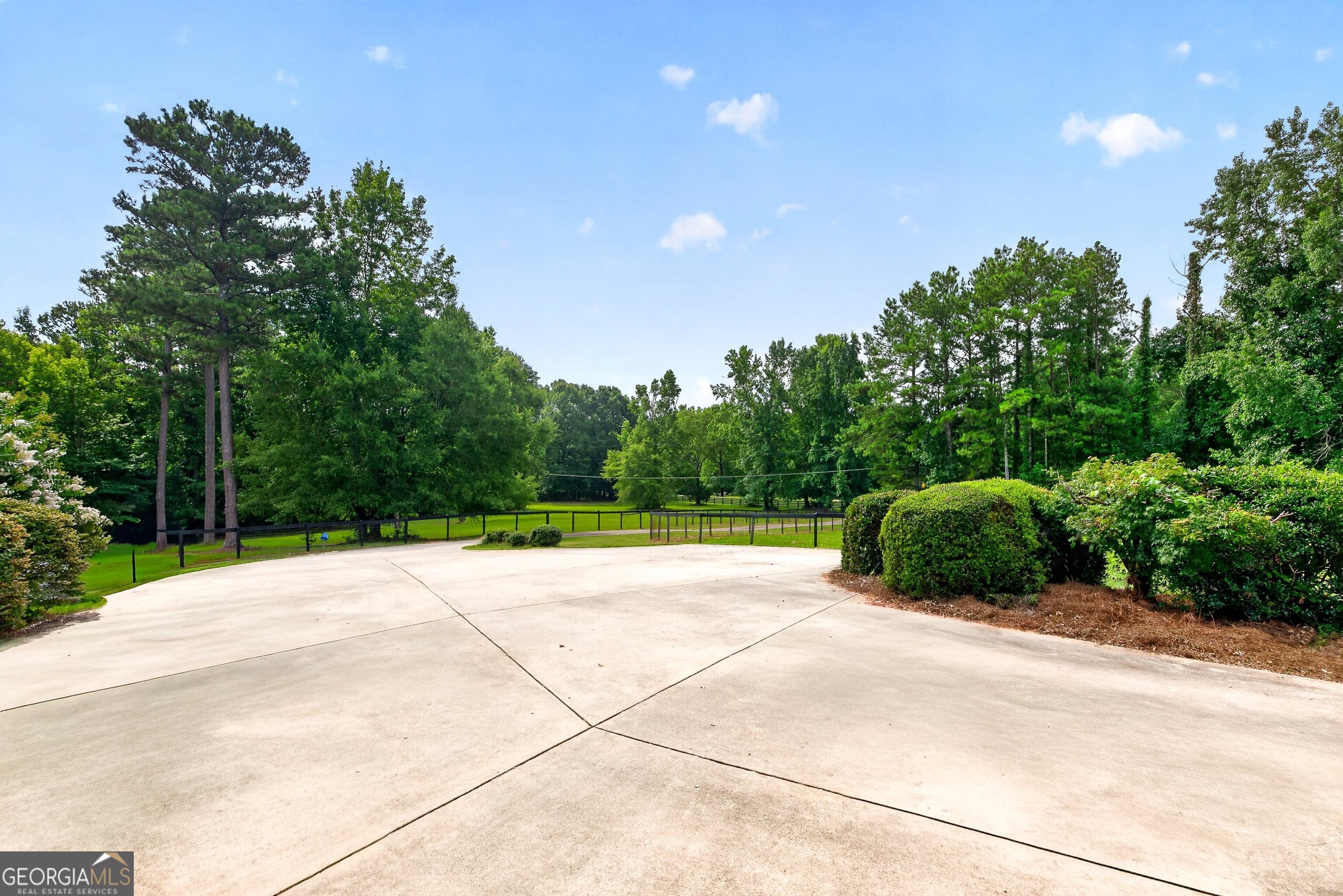 1000 Walton RD
