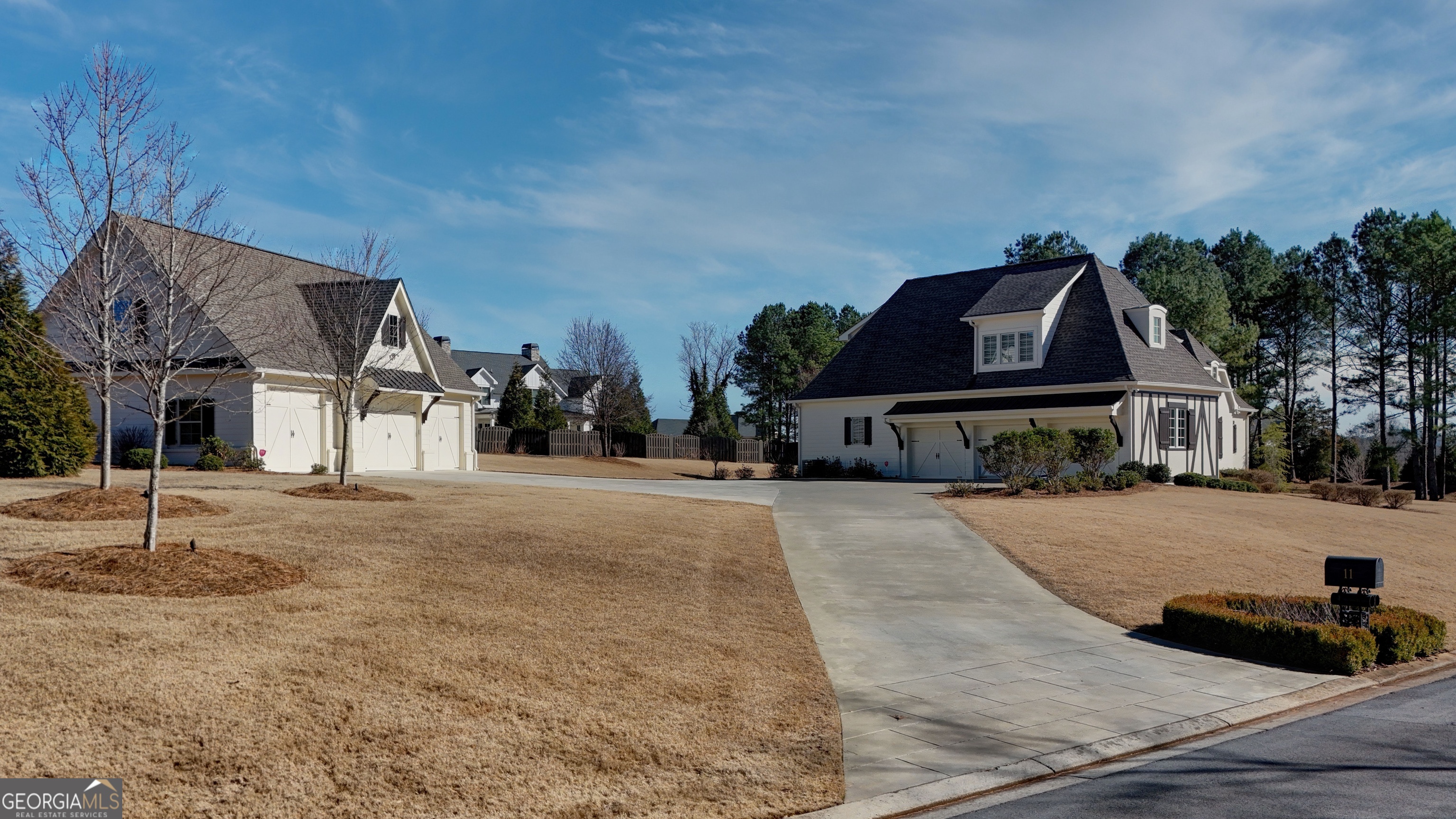 11 Covey Rise DR
