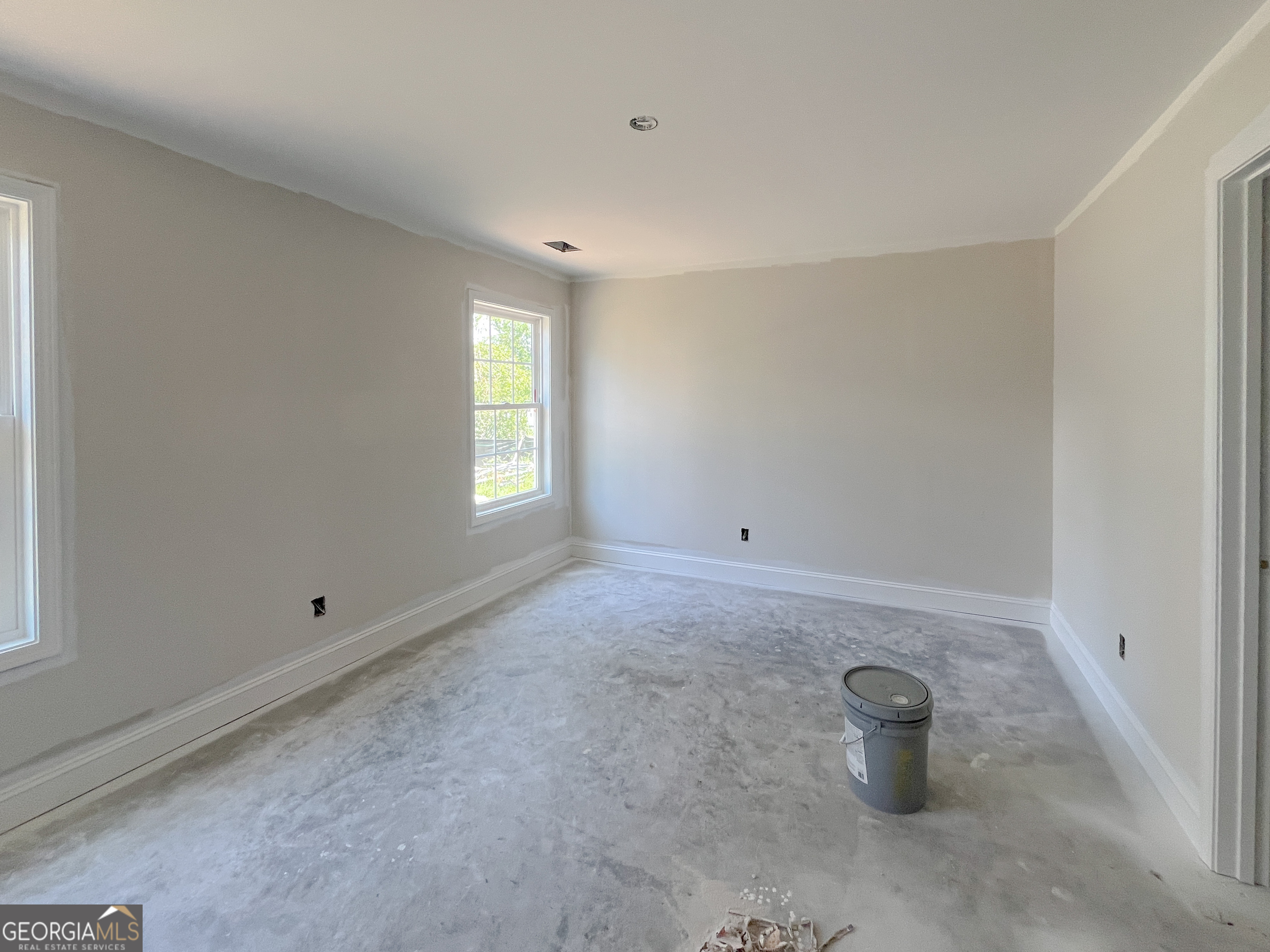3072 Lindsey DR