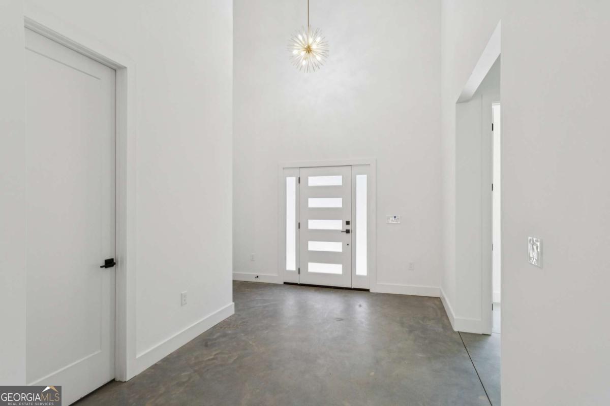 2125 Bells Ferry RD