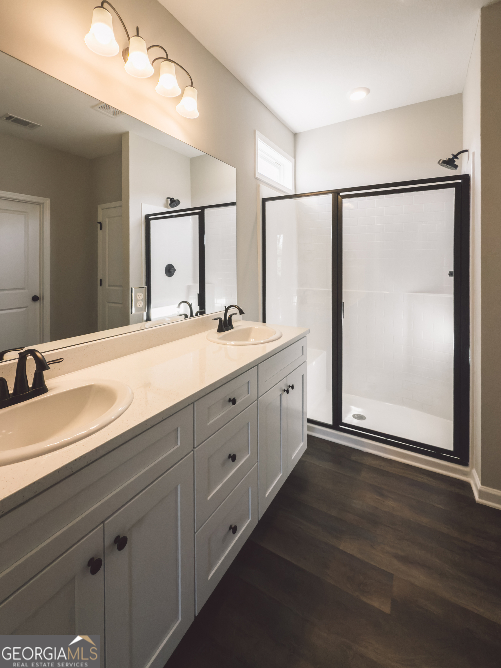Ivy Glen - Residential