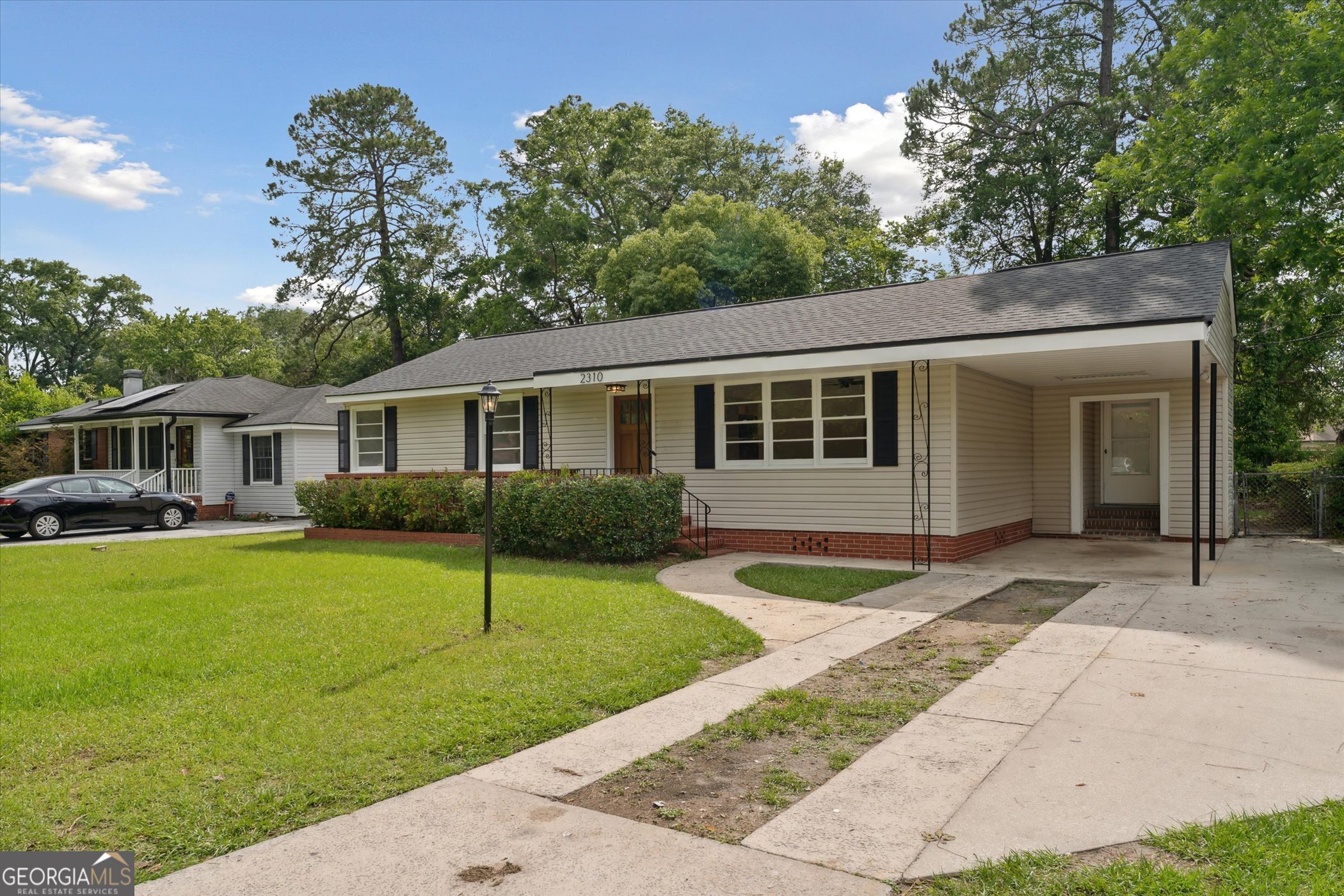 2310 Toussaint AVE