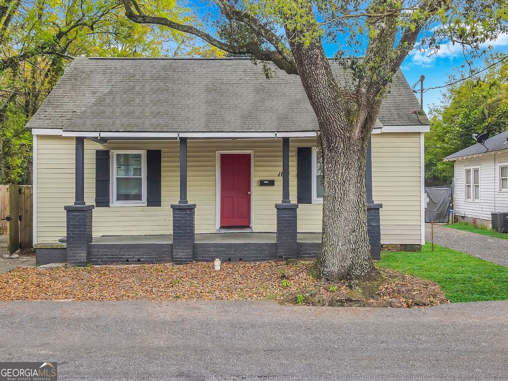 Photo of 109 W 57th Street, Savannah, GA 31405 (MLS # 10741009)