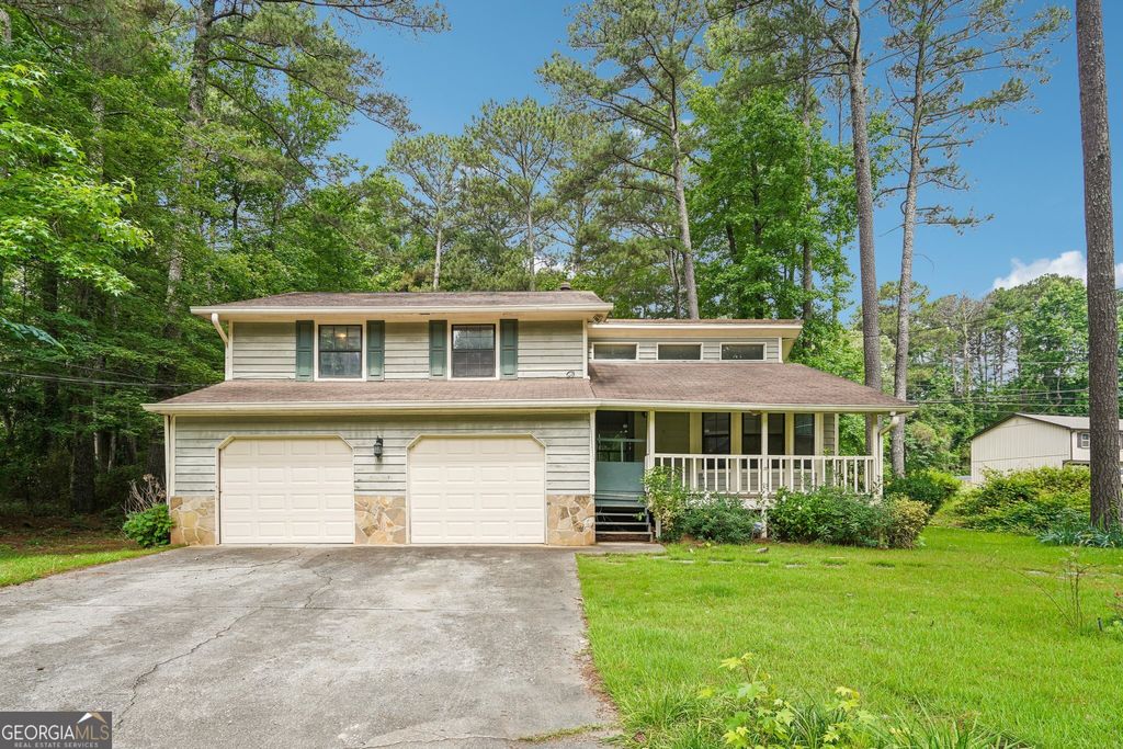Photo of 511 Ryan Place, Stone Mountain, GA 30087 (MLS # 10778447)