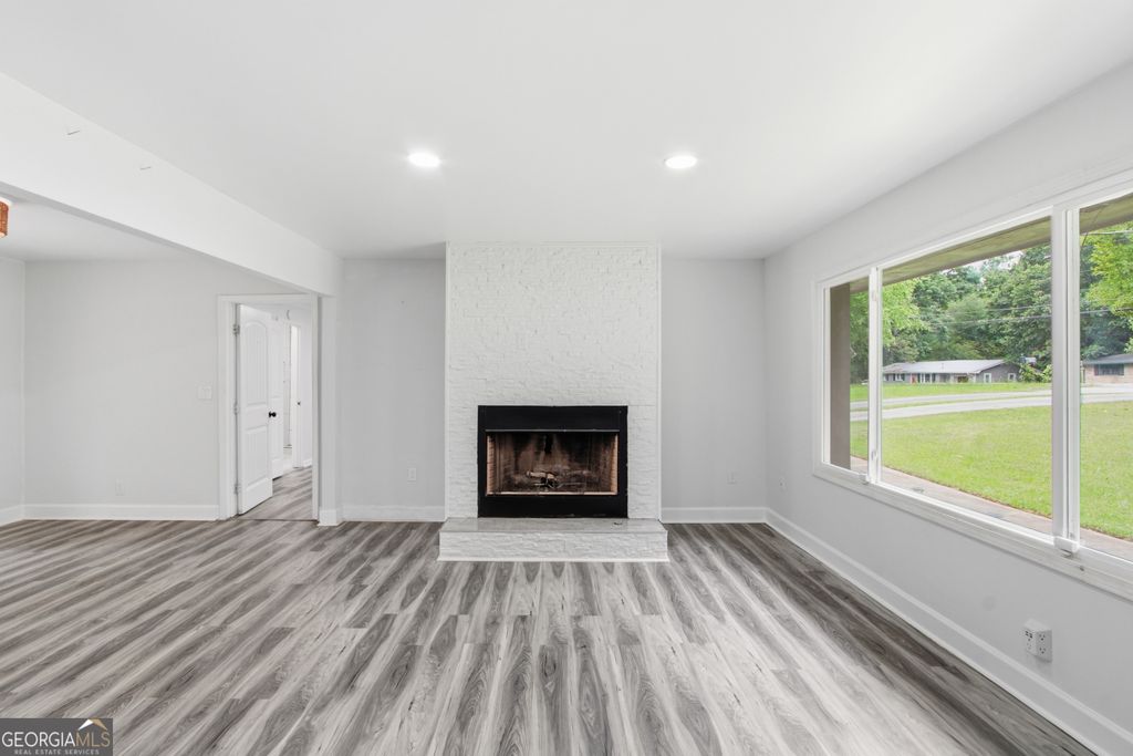 Photo of 1614 Carolyn Drive, Stone Mountain, GA 30087 (MLS # 10772824)