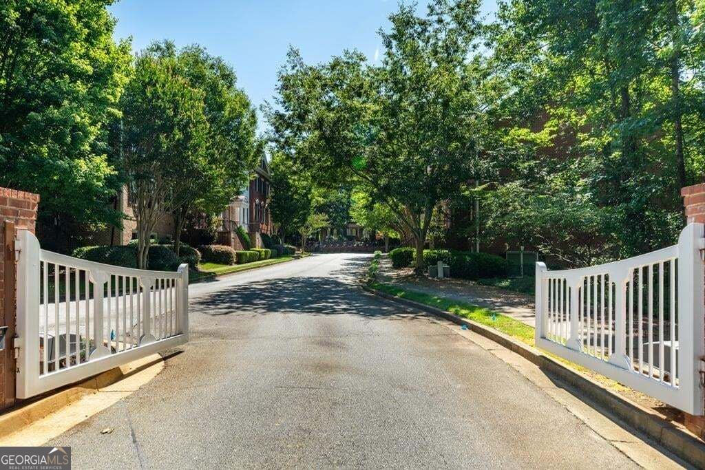 1607 Waters Edge TRL