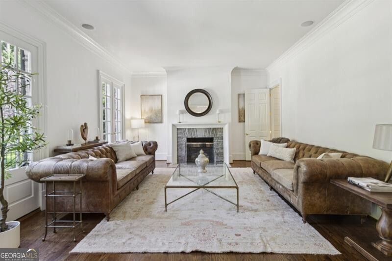 305 Forrest Lake DR