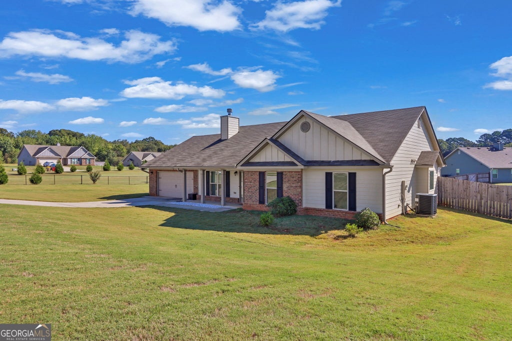 Photo of 48 Robins Landing, Winder, GA 30680 (MLS # 10873640)