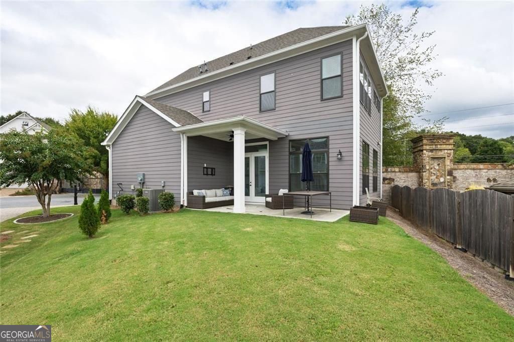 THE VILLAGE AT TOWNLAKE - Residential