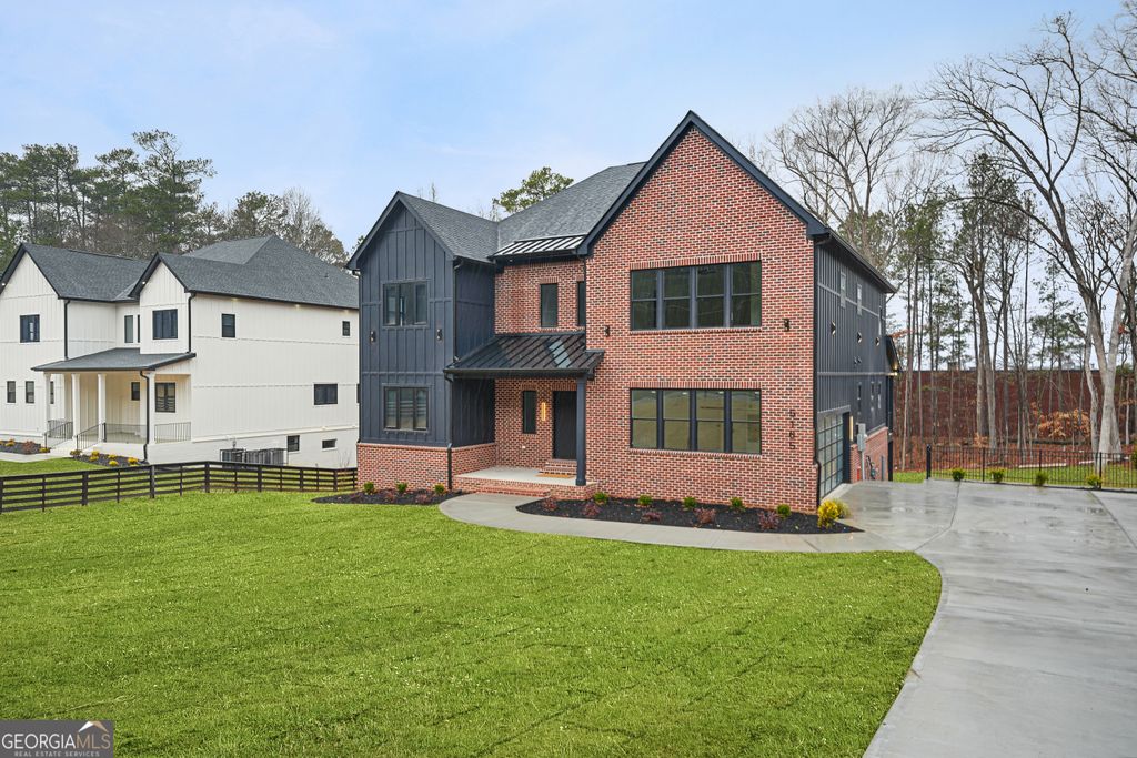 Photo of 5165 Cascade Road SW, Atlanta, GA 30331 (MLS # 10679402)