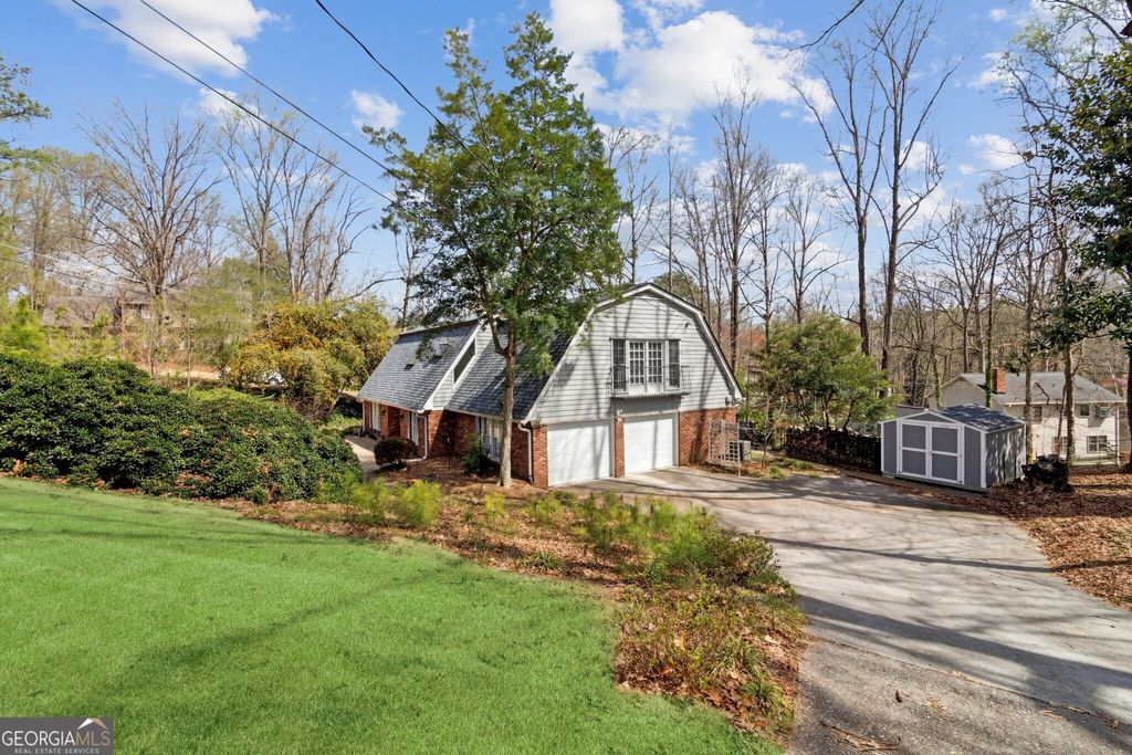 Photo of 355 Westerhall Court, Sandy Springs, GA 30328 (MLS # 10711336)