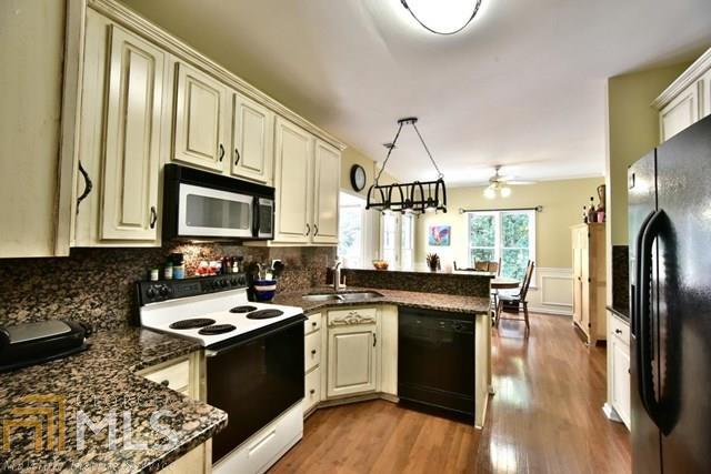 Peachtree Woods - Residential