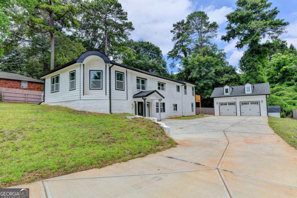 3178 North Druid Hills RD
