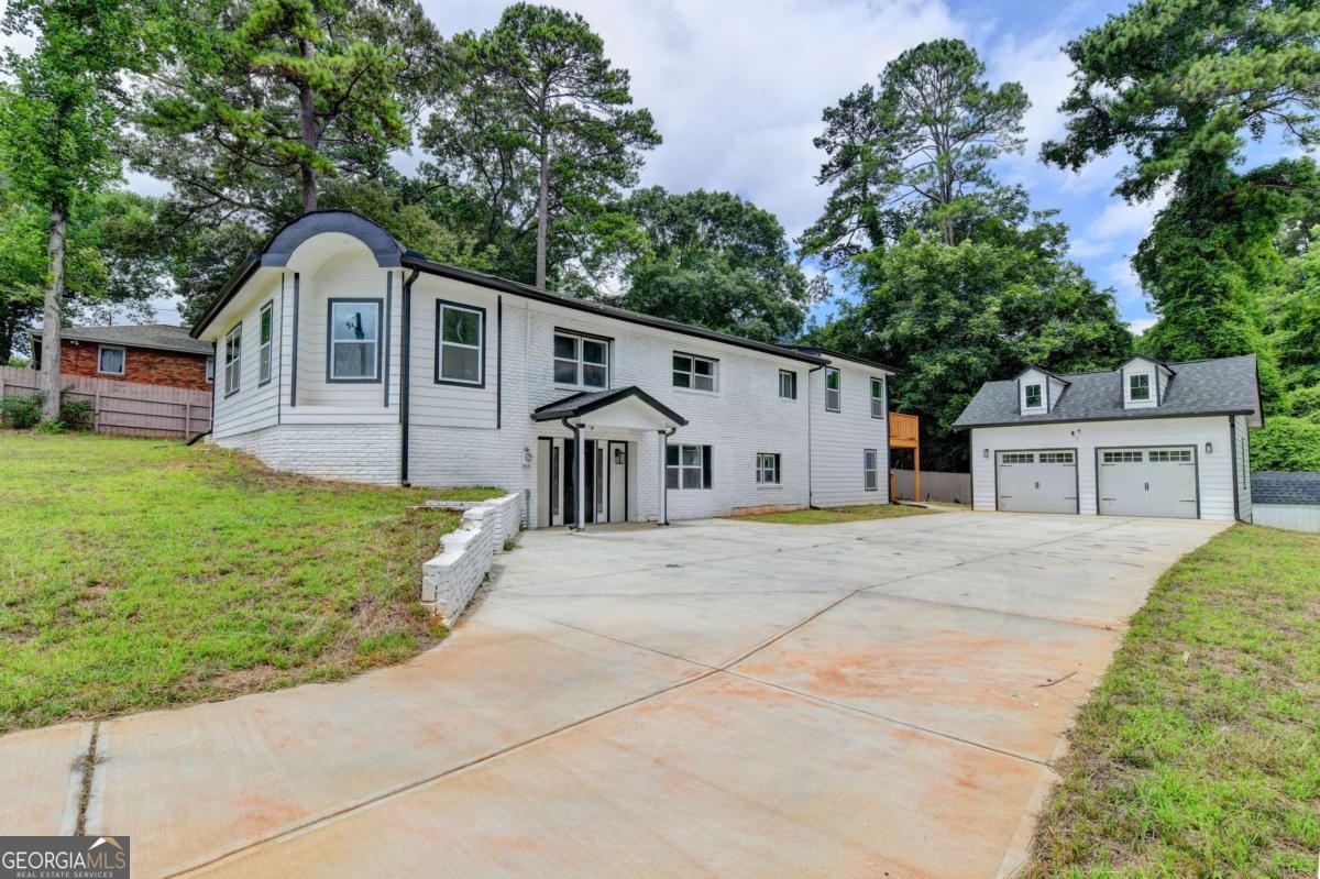 3178 North Druid Hills RD