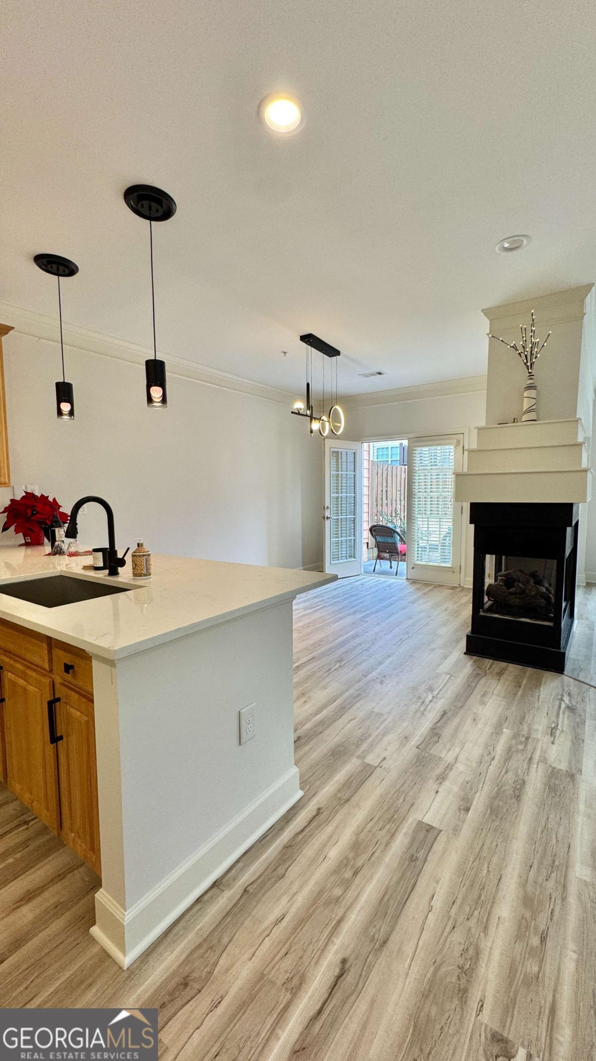 GLEN IVY TOWNHOMES - Residential