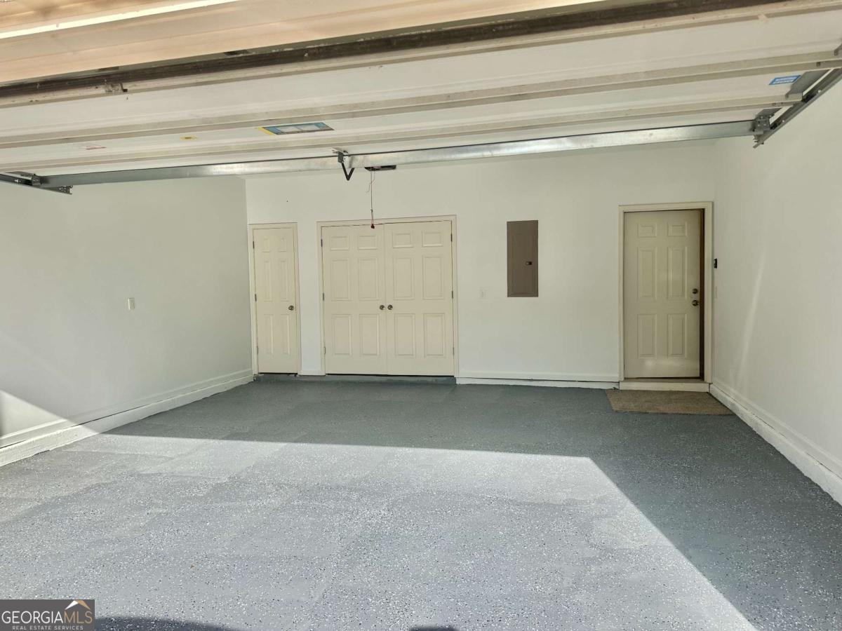 GLEN IVY TOWNHOMES - Residential