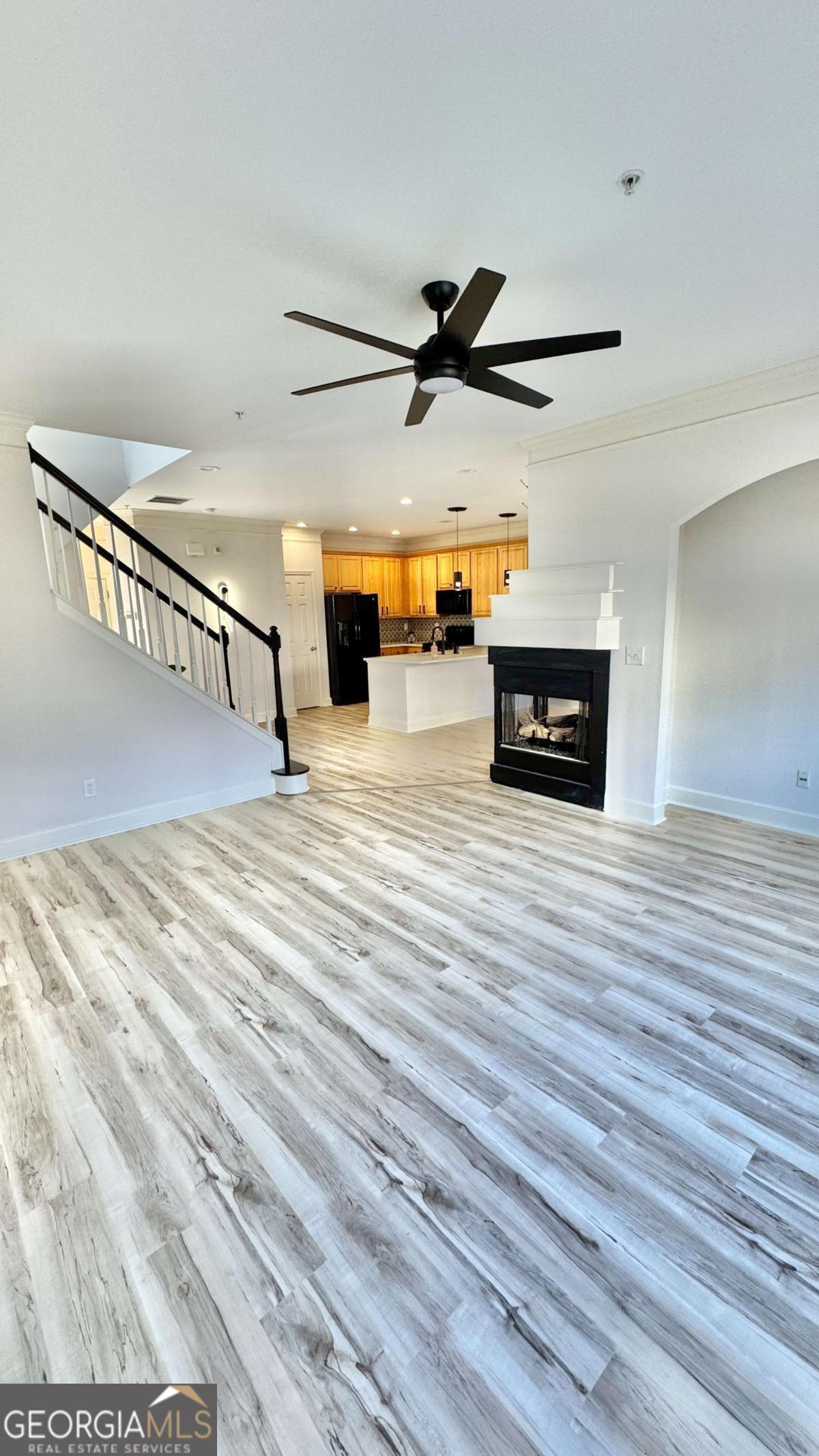 GLEN IVY TOWNHOMES - Residential