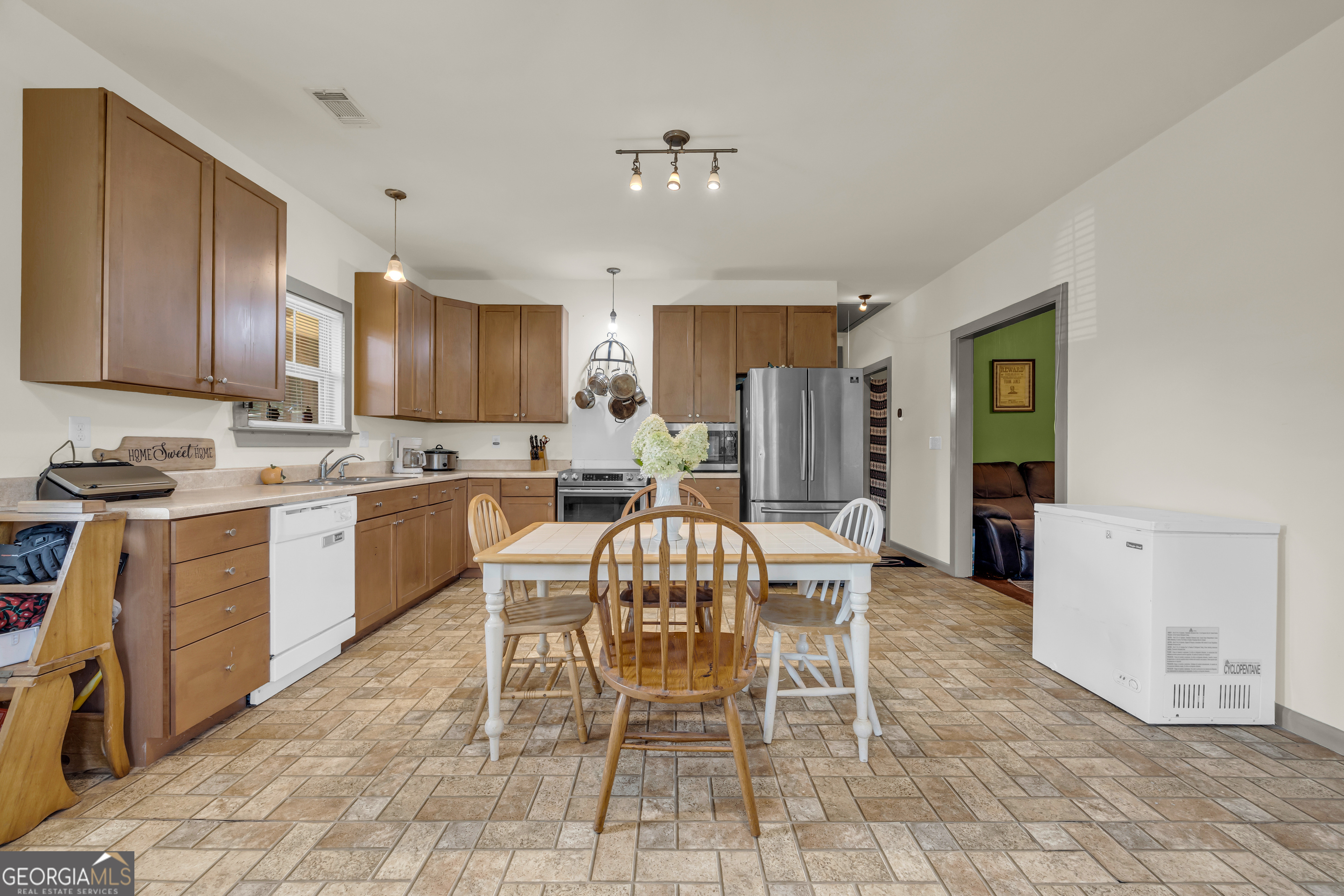 Bowman, Georgia 30624, United States, 2 Bedrooms Bedrooms, ,2 BathroomsBathrooms,Residential,Active,178506