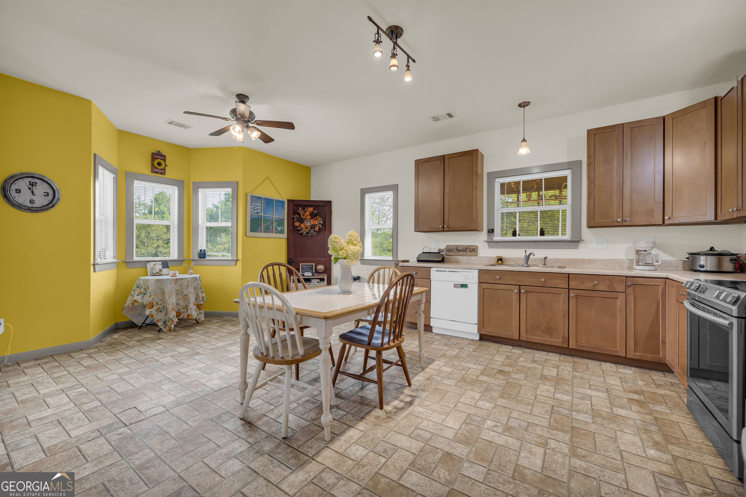 Bowman, Georgia 30624, United States, 2 Bedrooms Bedrooms, ,2 BathroomsBathrooms,Residential,Active,178506