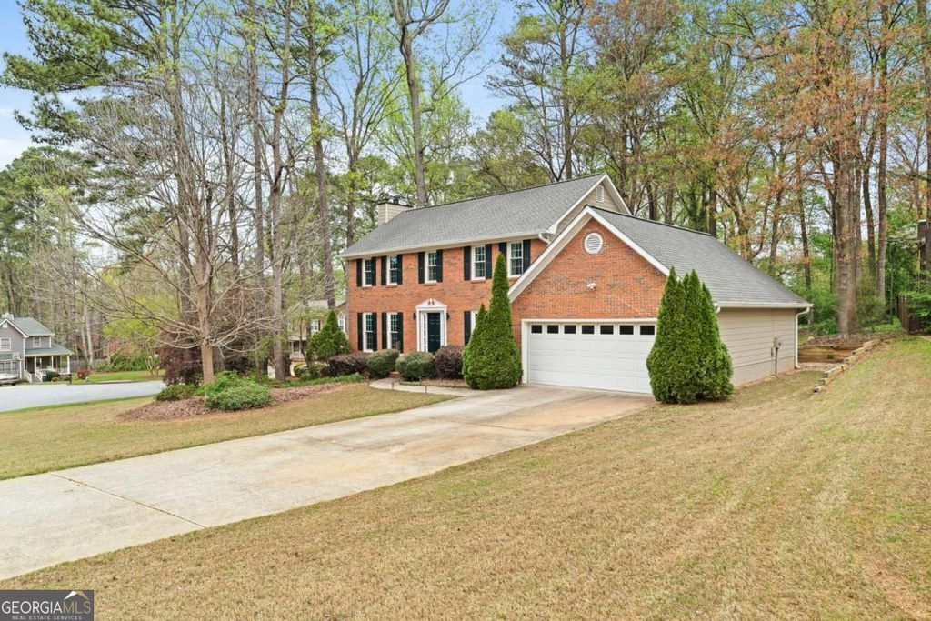 Photo of 2859 Creek Court SW, Marietta, GA 30008 (MLS # 10723357)
