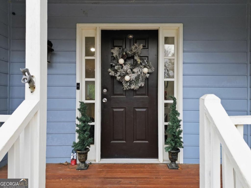 Photo of 1481 Chapel Hill Lane SW, Marietta, GA 30008 (MLS # 10656884)