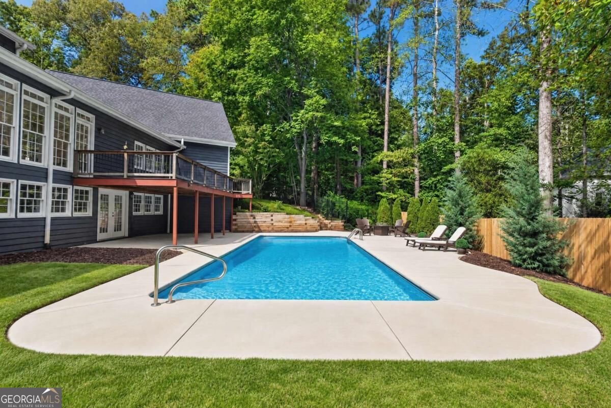 13488 Holly RD