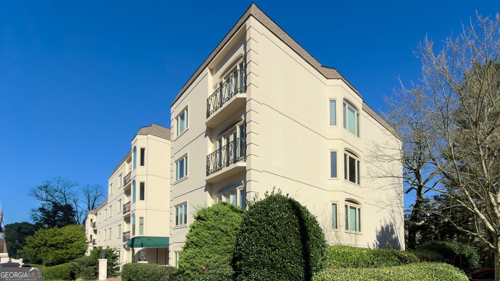 Photo of 3638 Peachtree Road NE #406, Atlanta, GA 30319 (MLS # 10684183)