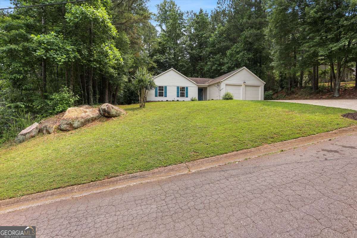 506 Bluff CT