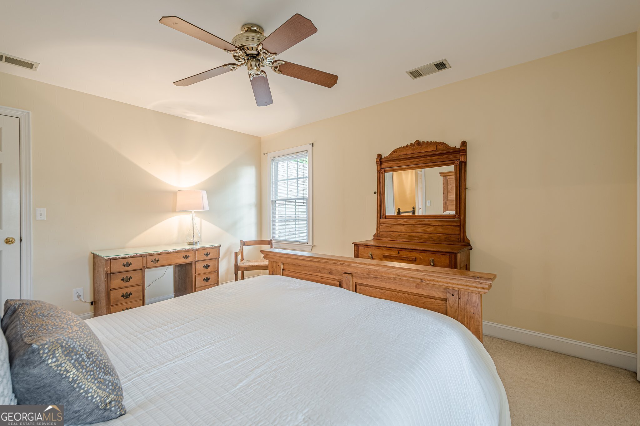 Cumming, Georgia 30040, United States, 4 Bedrooms Bedrooms, ,3 BathroomsBathrooms,Residential,Active,84097